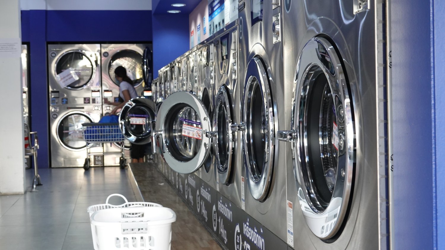 About Farmingdale Laundry Co in Farmingdale, NY